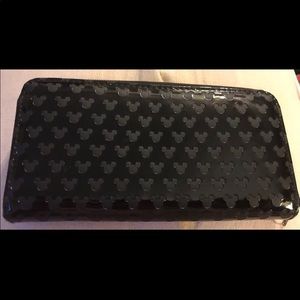 Disney/ mickey head icon/full size wallet